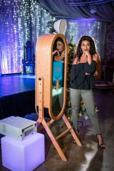 Retro mirror booth σε γάμο