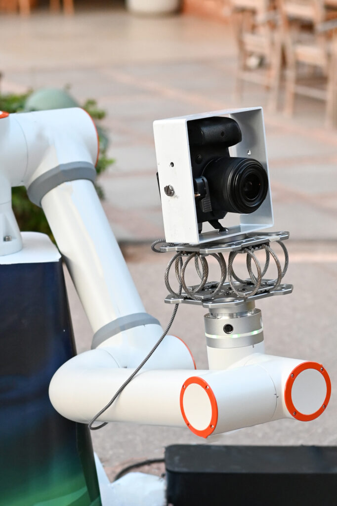 Glambot